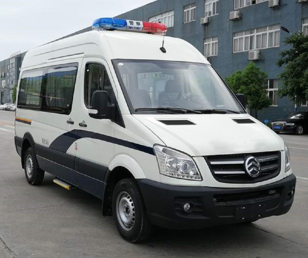 小藍牌，C證可開的金旅死刑注射車