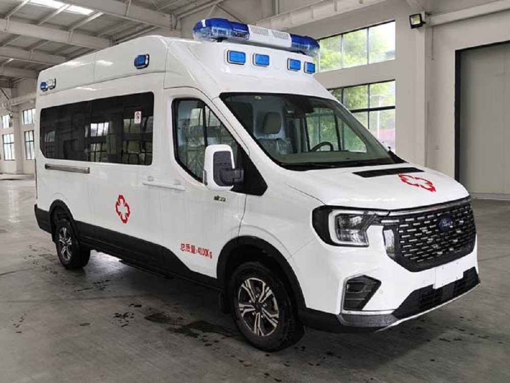 新品上市：江鈴福特T8，V363救護車