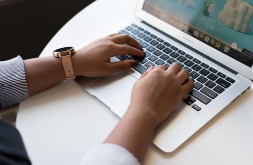 深圳鹽田區(qū)哪里的web前端開(kāi)發(fā)培訓(xùn)機(jī)構(gòu)好 web前端開(kāi)發(fā)技術(shù)